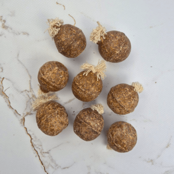 1 pack of 8 Eco-Friendly Natural Firelighters